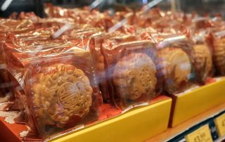 Sở An toàn thực phẩm TP.HCM chỉ cách lựa chọn bánh trung thu an toàn